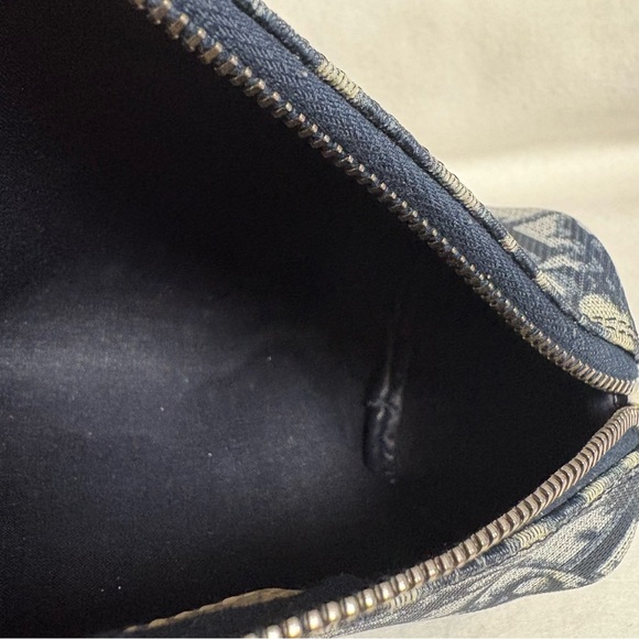 VTG CHRISTIAN DIOR Blue Trotter Canvas Barrel Wristlet Zipper Pouch - Picture 9 of 15